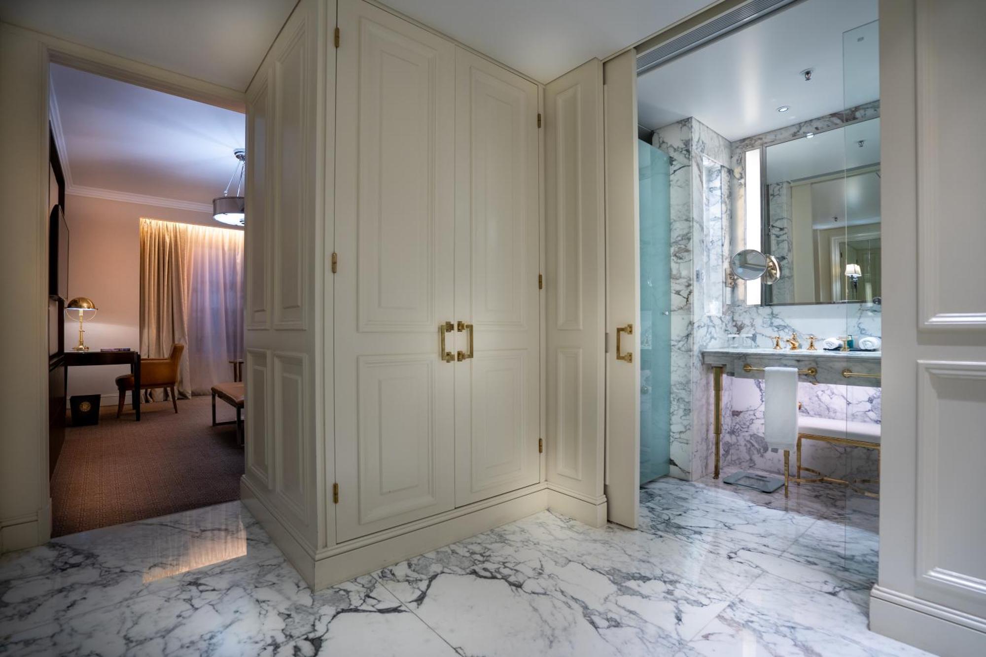 Alvear Icon Hotel 부에노스아이레스 외부 사진 A suite at the hotel