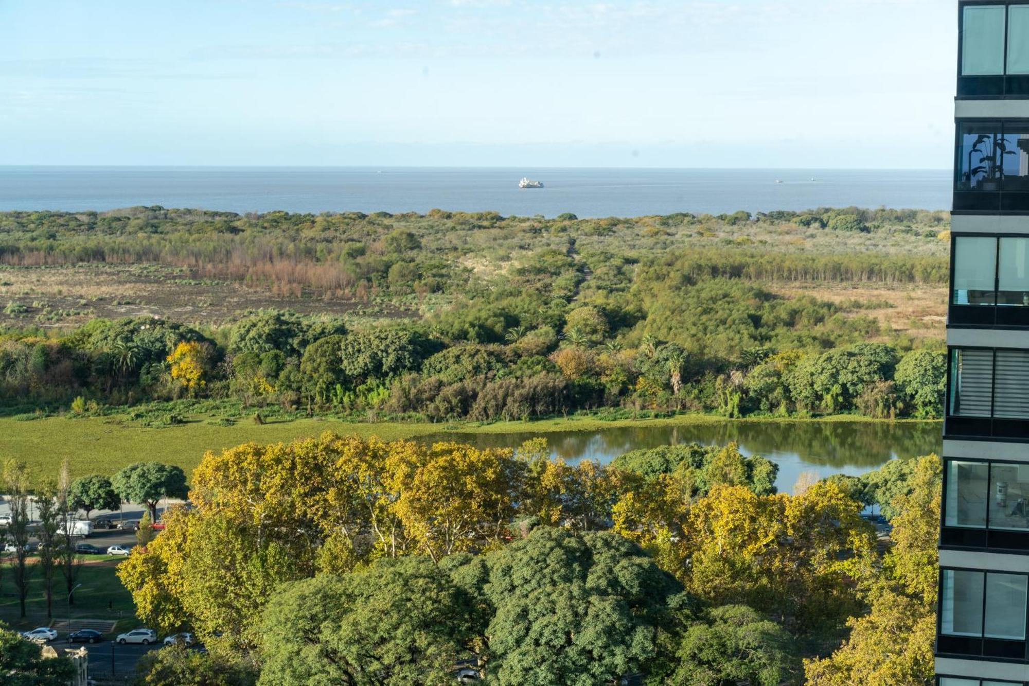 Alvear Icon Hotel 부에노스아이레스 외부 사진 View of the Atlantic Ocean from the 18th floor of the Ocean 1200 condominium
