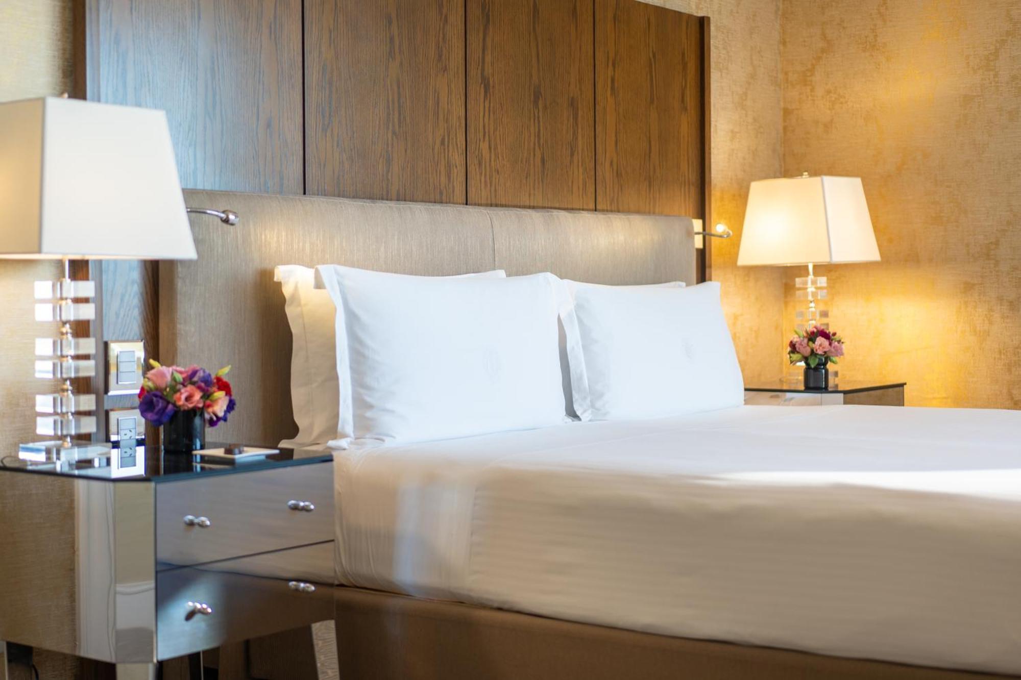 Alvear Icon Hotel 부에노스아이레스 외부 사진 A bed