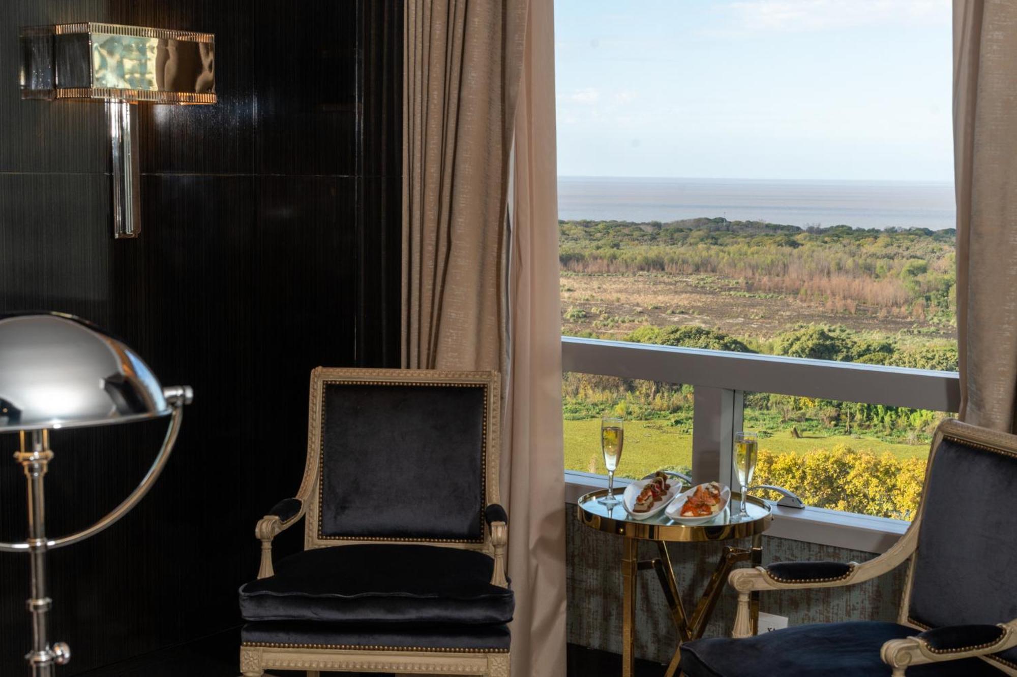 Alvear Icon Hotel 부에노스아이레스 외부 사진 A view from the hotel