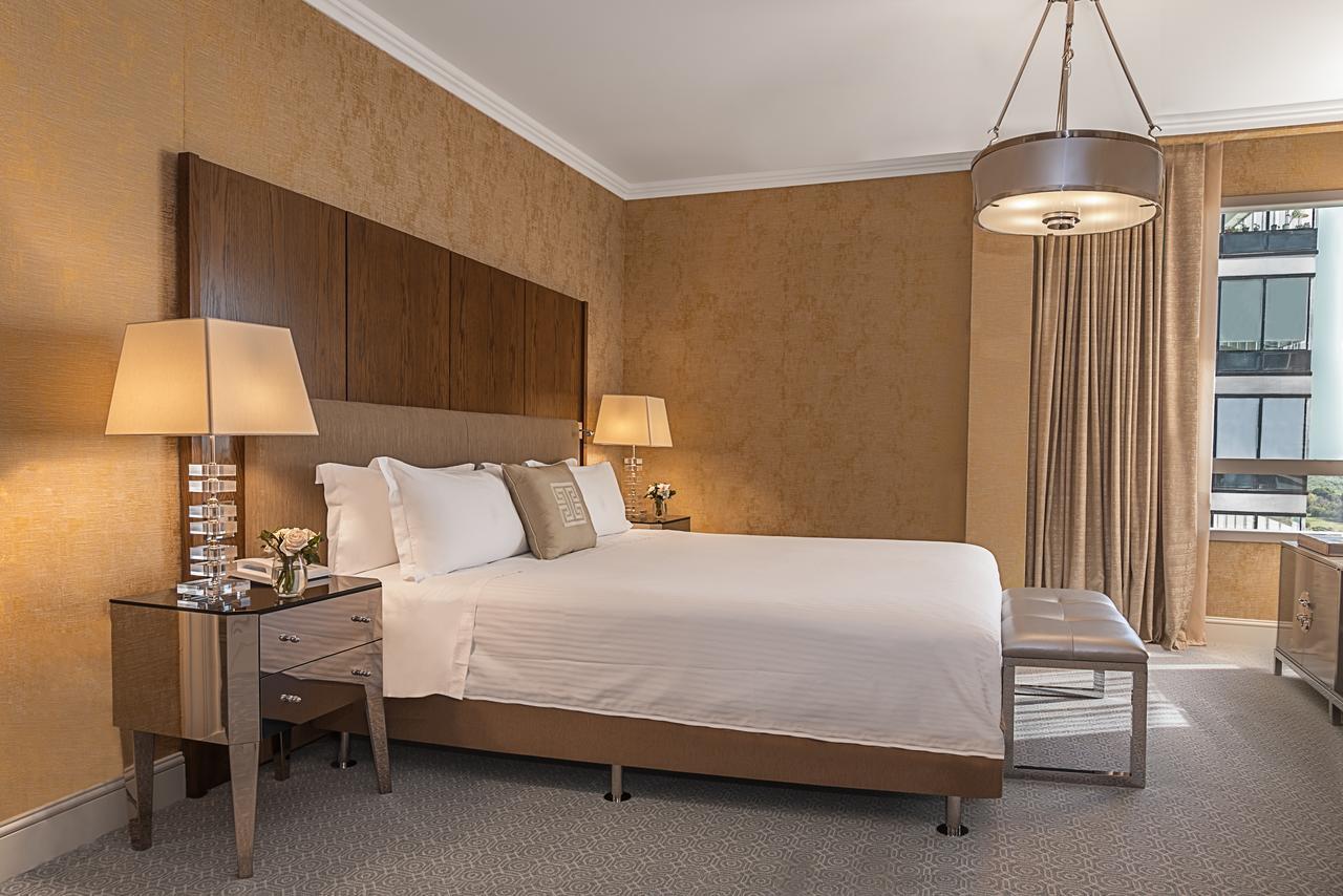Alvear Icon Hotel 부에노스아이레스 외부 사진 A bedroom at the Four Seasons Hotel