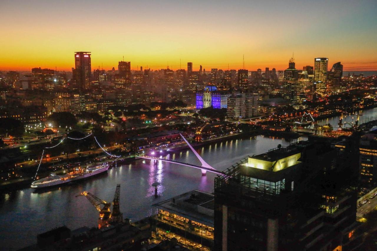 Alvear Icon Hotel 부에노스아이레스 외부 사진 Buenos Aires skyline